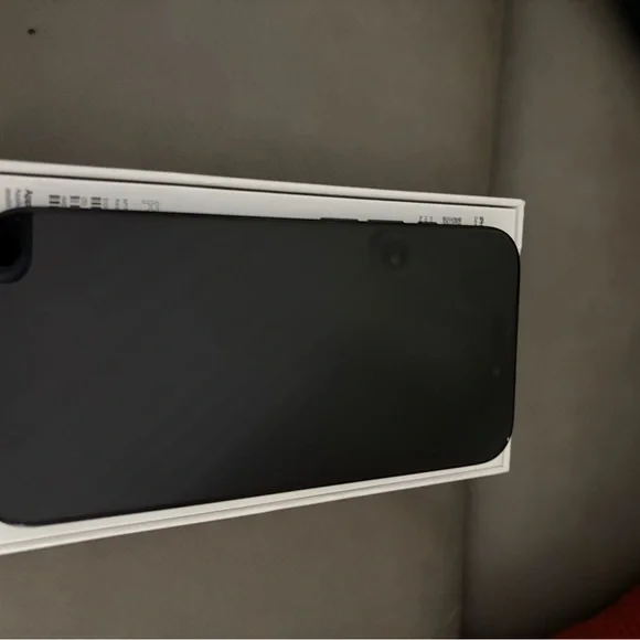 Apple iPhone 15 Pro - Blue Titanium - Picture 4 of 8